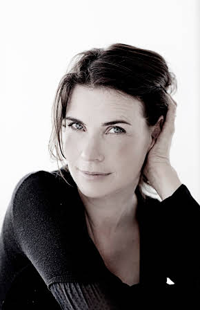 Sara-Marie Maltha as 