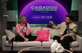 Casados y Complicados con Santi y Laurita season-1: Frases que nunca debes decirle a tu pareja