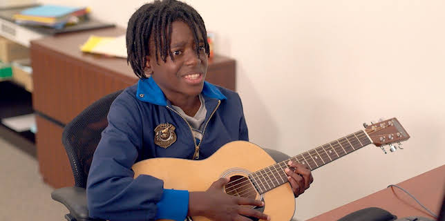 19:05: Kodetropp O: Problemet med multiplikasjon / Tre portaler | NRK Super | 11/18 2025