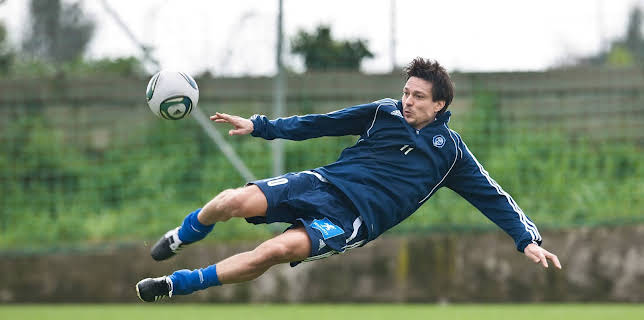 The King: Jari Litmanen (2012)
