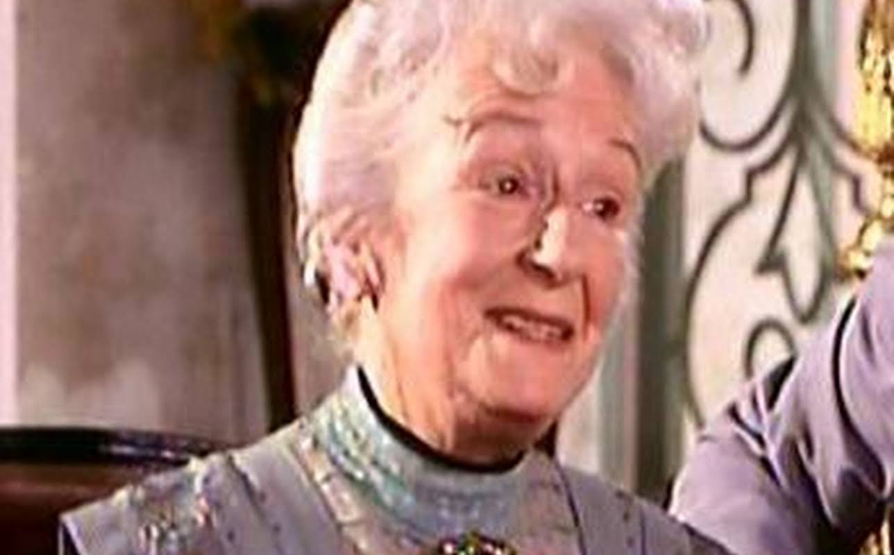 Nora Nicholson