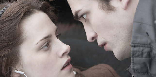 18:30: Twilight | TV3 | 11/29 2025