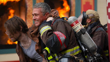 19:00: Chicago Fire (S13 E3) (S13) | Viasat Series | 4/6 2026