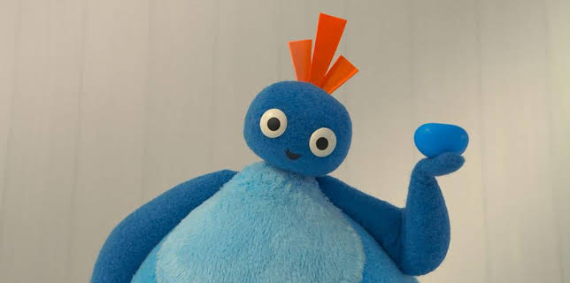 9:30 AM: Twirlywoos (S2) | Cbeebies | 1/19 2026