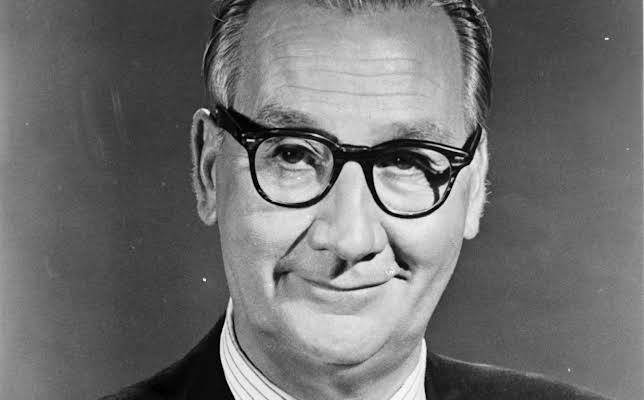 Edward Andrews