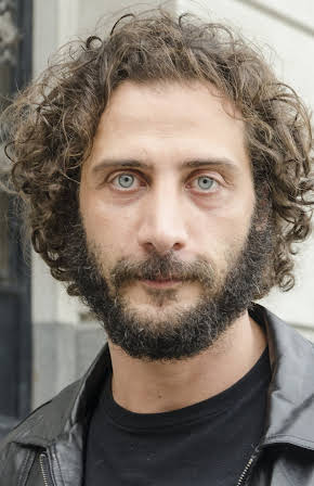 Luciano Cáceres as 