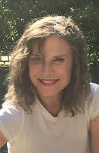 McKee Anderson como Helen Cooper