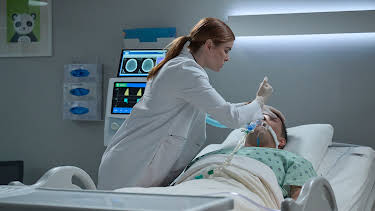 01:40: The Resident (S6 E8) (S6) | Viasat Series | 4/21 2026