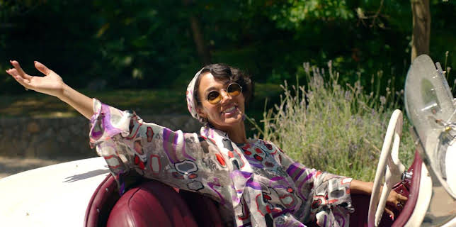 00:35: Hotel Portofino (S03/E02) | One | 11/2 2025