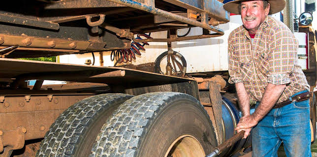 2:40 PM: Outback Truckers (S2 E5) (S2) | Paramount | 3/8 2026