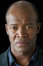 Leon Addison Brown como 