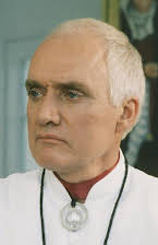 John P. Ryan as Spicer 
  
  
  (as John Ryan)