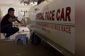 Fast N' Loud: Awesome Aussies and Olds