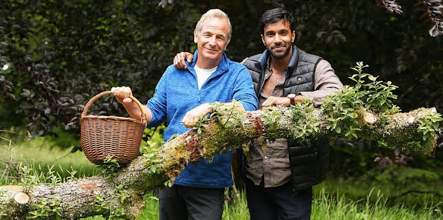 6:30 PM: Robson Green's Weekend Escapes (S4) | BBC Two | 1/21 2026