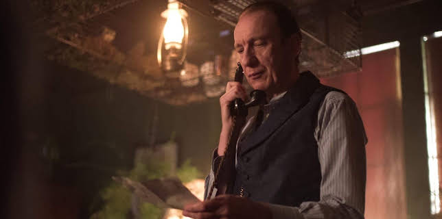 22:30: Sherlock og datter: Tvileren Thomas | NRK 1 | 1/25 2026