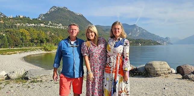 6:00 PM: A Place in the Sun | Channel 4 | 12/5 2025