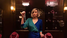 Joan (S01/E01)