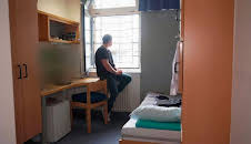 Zwischen Zelle und Zukunft - Frauenknast in Frankfurt