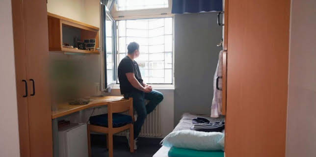 Zwischen Zelle und Zukunft - Frauenknast in Frankfurt