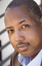 Kemp Powers som Director