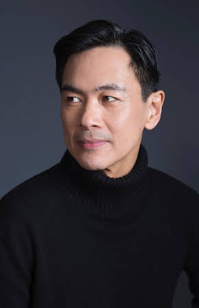Joel de la Fuente as 