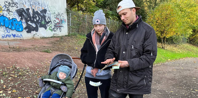 02:00: Armes Deutschland - Stempeln oder abrackern? (S9 E1) (S9) | RTL 2 | 2/10 2026