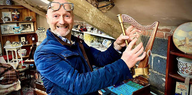 4:30 PM: Antiques Road Trip (S31) | BBC One Oxfordshire | 11/14 2025