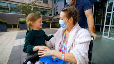 9:00 PM: Surgeons: Life in Their Hands | More 4 | 8/23 2026
