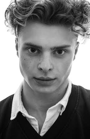 Pascal Fischer as 