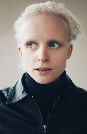 Anne Müller as 