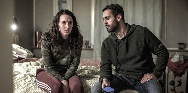 23:30: Snow Angels - Spuren im Schnee (1/6) | RBB Fernsehen | 1/17 2026