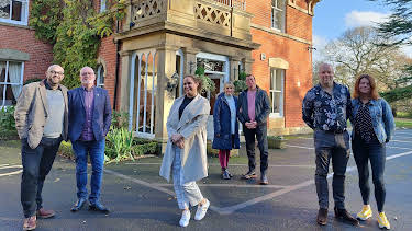 1:00 PM: Four in a Bed | More 4 | 4/9 2026