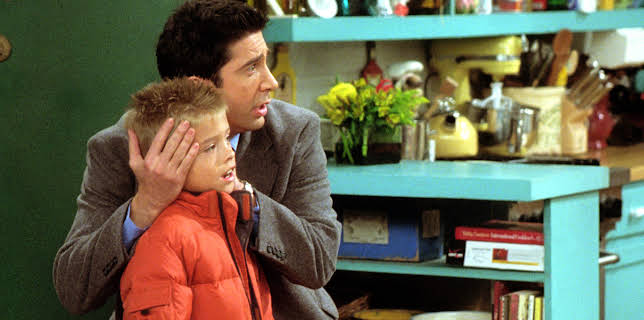 19:30: Vänner (S8 E12) (S8) | TV3 | 3/19 2026