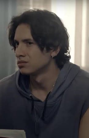 Camilo Amores as 