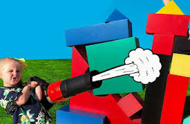 KidCity: KidCity's DIY Giant Board Game Challenge!