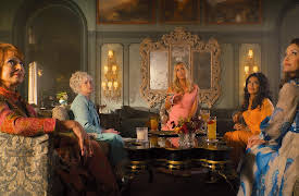 Palm Royale: Maxine’s Like a Dellacorte