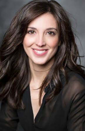 Carolina Lapausa as 