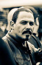Emilio Rivera como Salvadoran Man