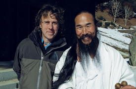 Around the World in 80 Faiths: The Far East