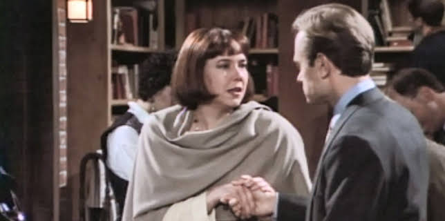 9:40 AM: Frasier | Channel 4 | 11/20 2025