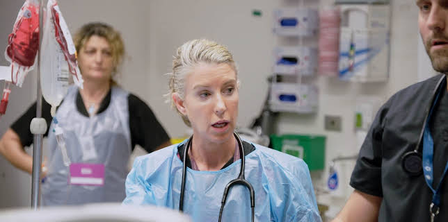 9:00 PM: The Emergency Ward | More 4 | 11/30 2025