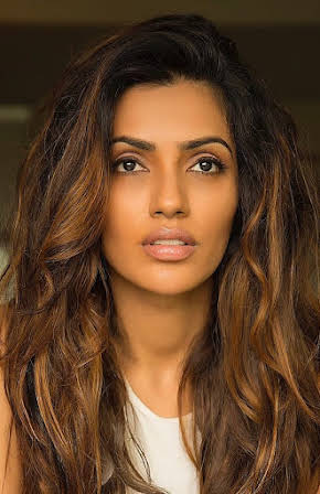 Akshara Gowda as 