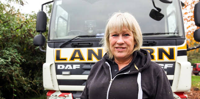 2:40 AM: Trucking Hell (S6 E10) (S6) | Paramount | 2/19 2026