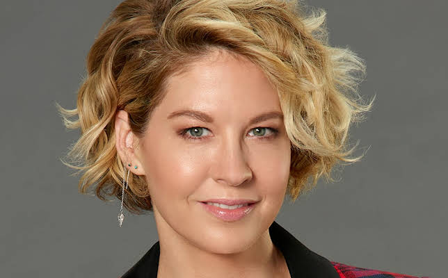 Jenna Elfman