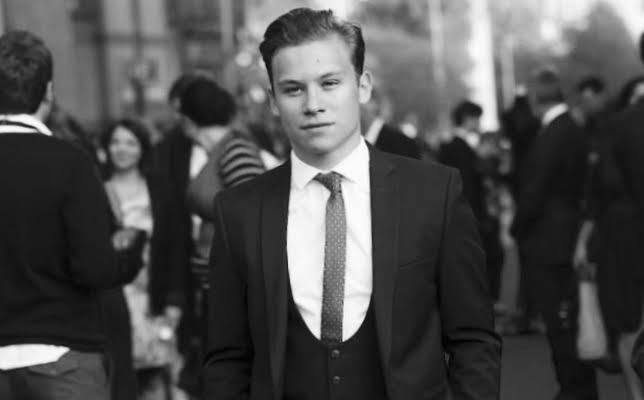 Finn Cole