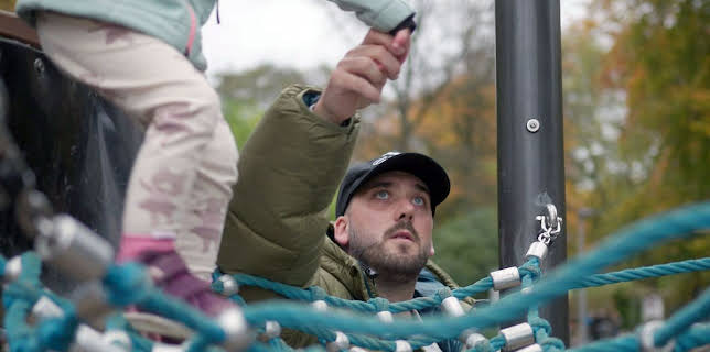 19:40: Re: Kinder, Küche, Haushalt ... macht Papa! | Arte | 3/25 2026
