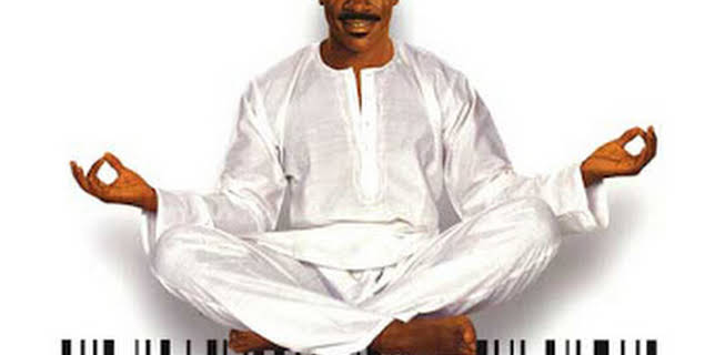 17:00: El Gurú, una incontrolable tentación (IMDb 5) | Telemadrid | 10/31 2025