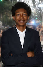 Skylan Brooks som 
