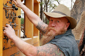 Outback Opal Hunters, Season 5: Trouble Underground