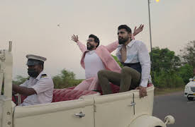 Social Currency: All or Nothing